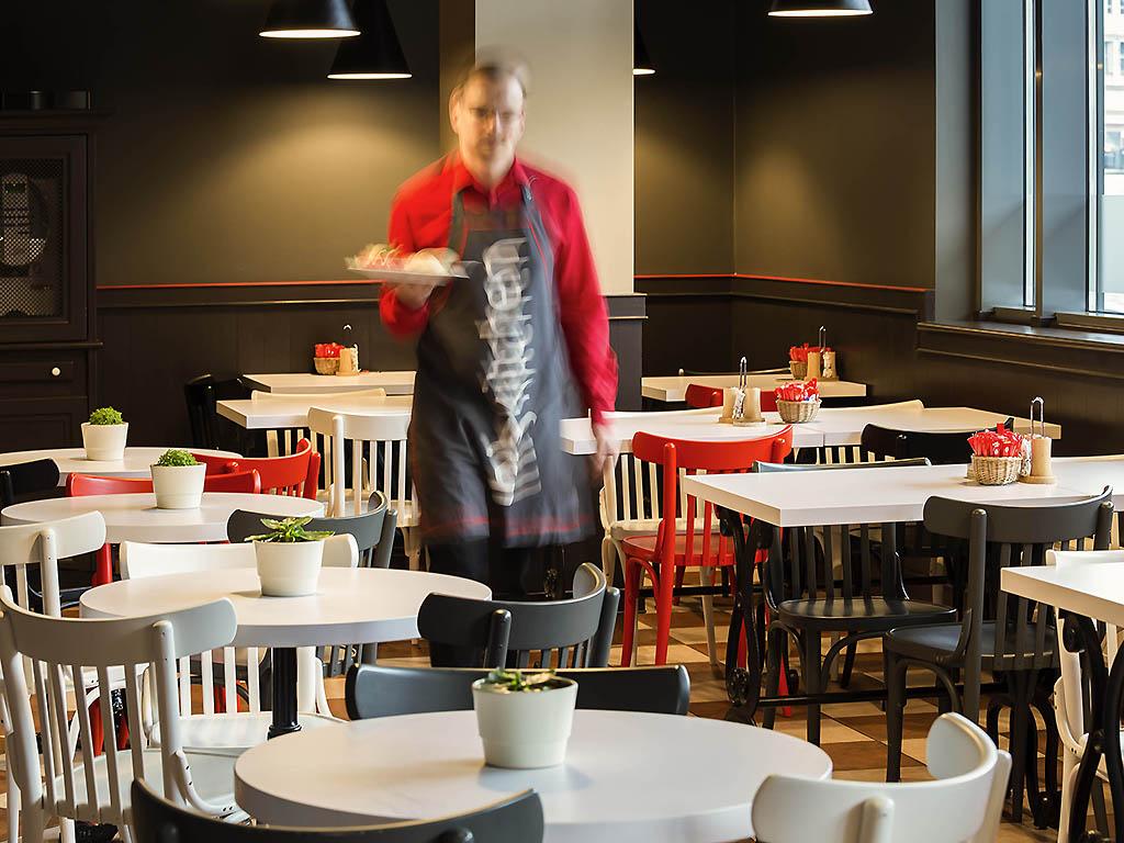 Ibis Szczecin Centrum Exteriör bild